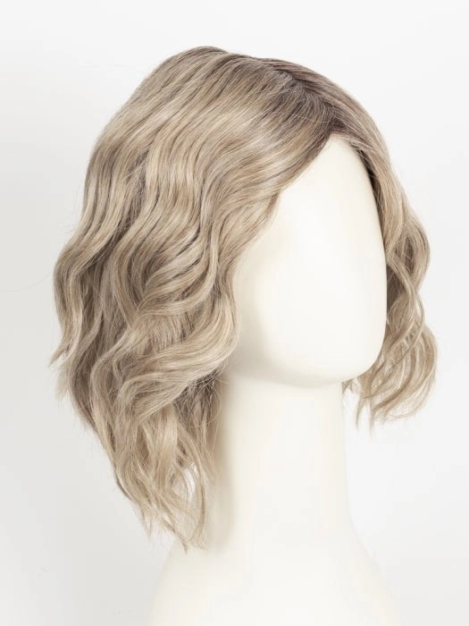 Beaming Beauty | Synthetic Lace Front Wig (Mono Part)