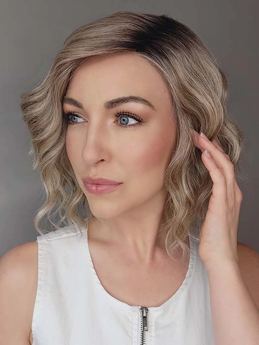 Beaming Beauty | Synthetic Lace Front Wig (Mono Part)