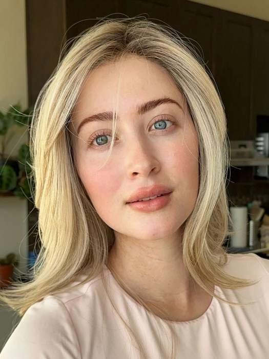 Beverly Hills | Synthetic Lace Front Wig (Mono Part)