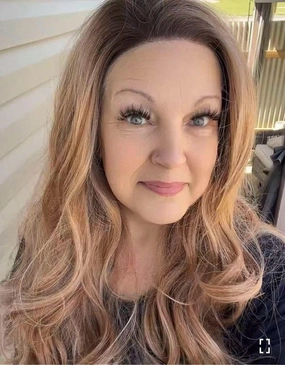 Brenda Collection Susan 13*4 free parting lace front wigs light brown with highlight curly hair style