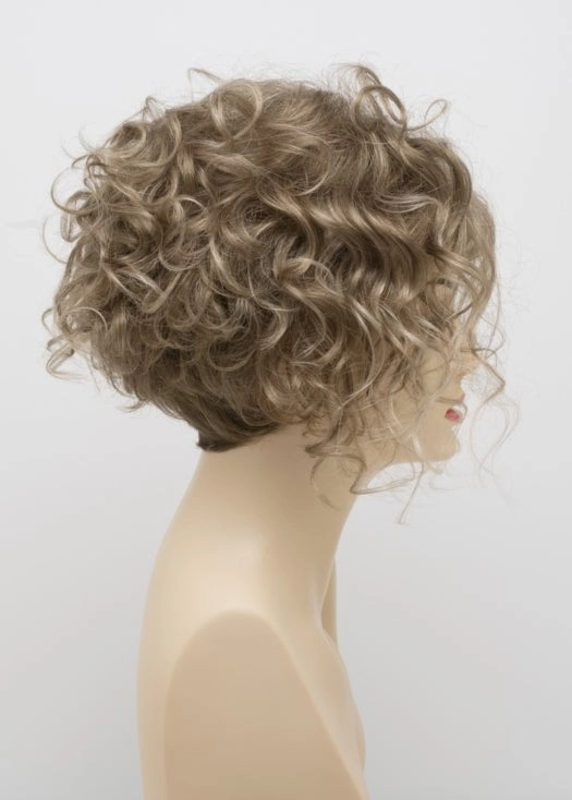 Kelsey | Synthetic Wig (Basic Cap)