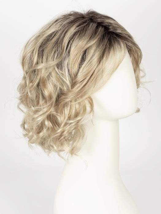Onda | Synthetic Lace Front Wig (Mono Part)