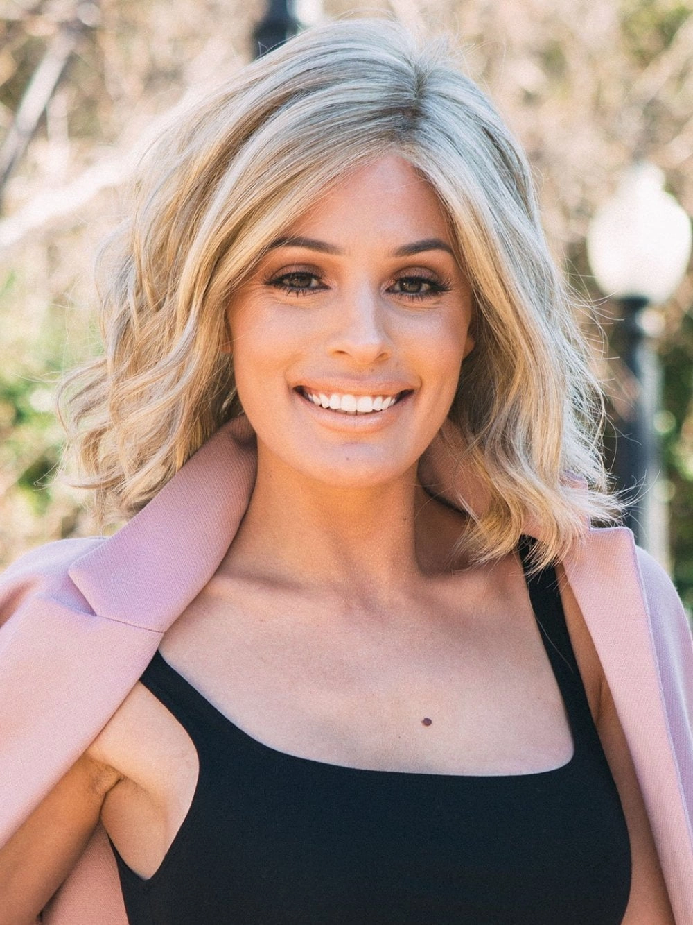 Soft and Subtle Average/Large | Synthetic Lace Front Wig (Mono Part)