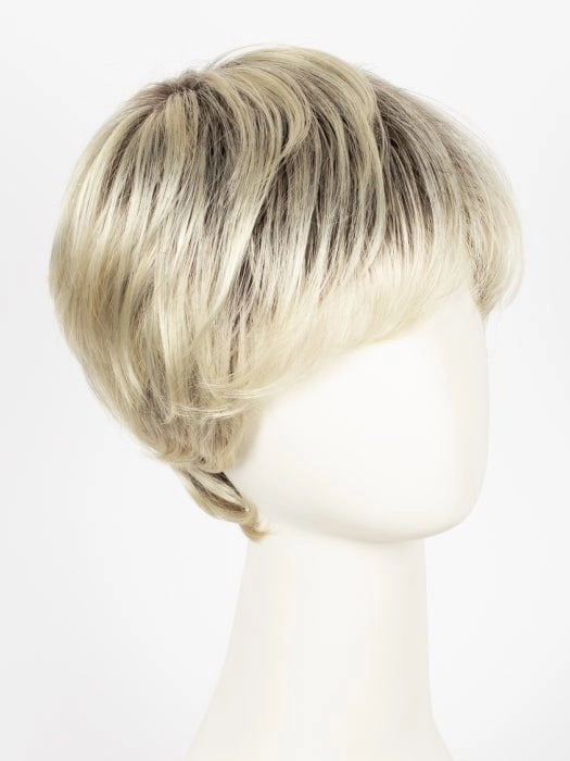 Stop Hi Tec | Short Synthetic Wig (Mono Crown)